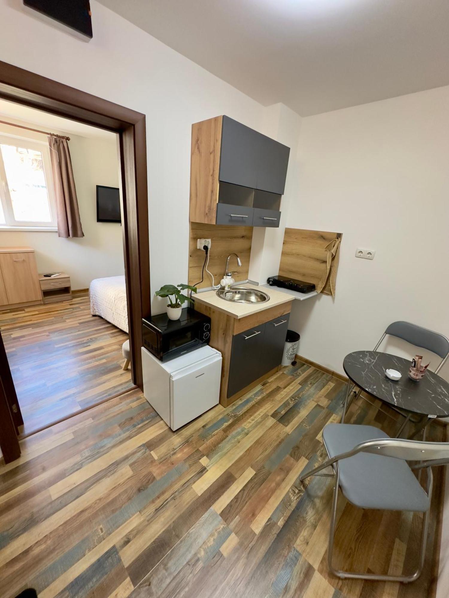Hotel Navial 1 Gabrowo Zewnętrze zdjęcie